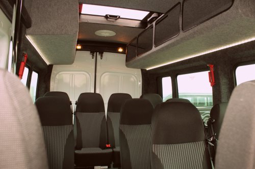 AG Zabudowy - Realizacje - Ford Transit - autobus 11-os
