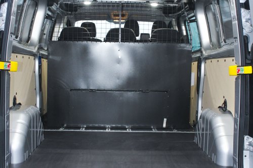 AG Zabudowy - Realizacje - Ford Transit Custom - zabudowa osobowa z otwieraną przegrodą